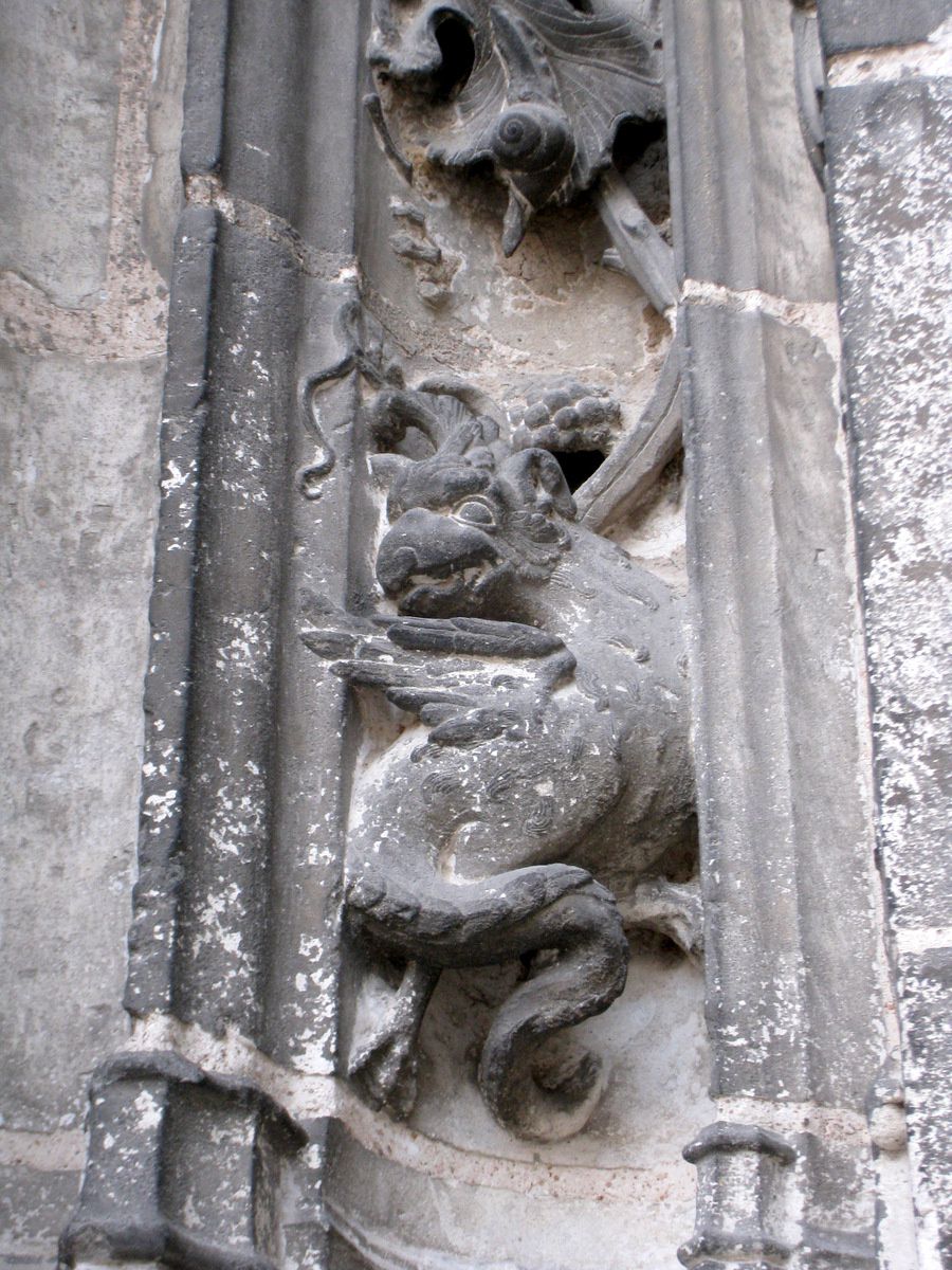 Cathédrale de Beauvais, animaux fabuleux