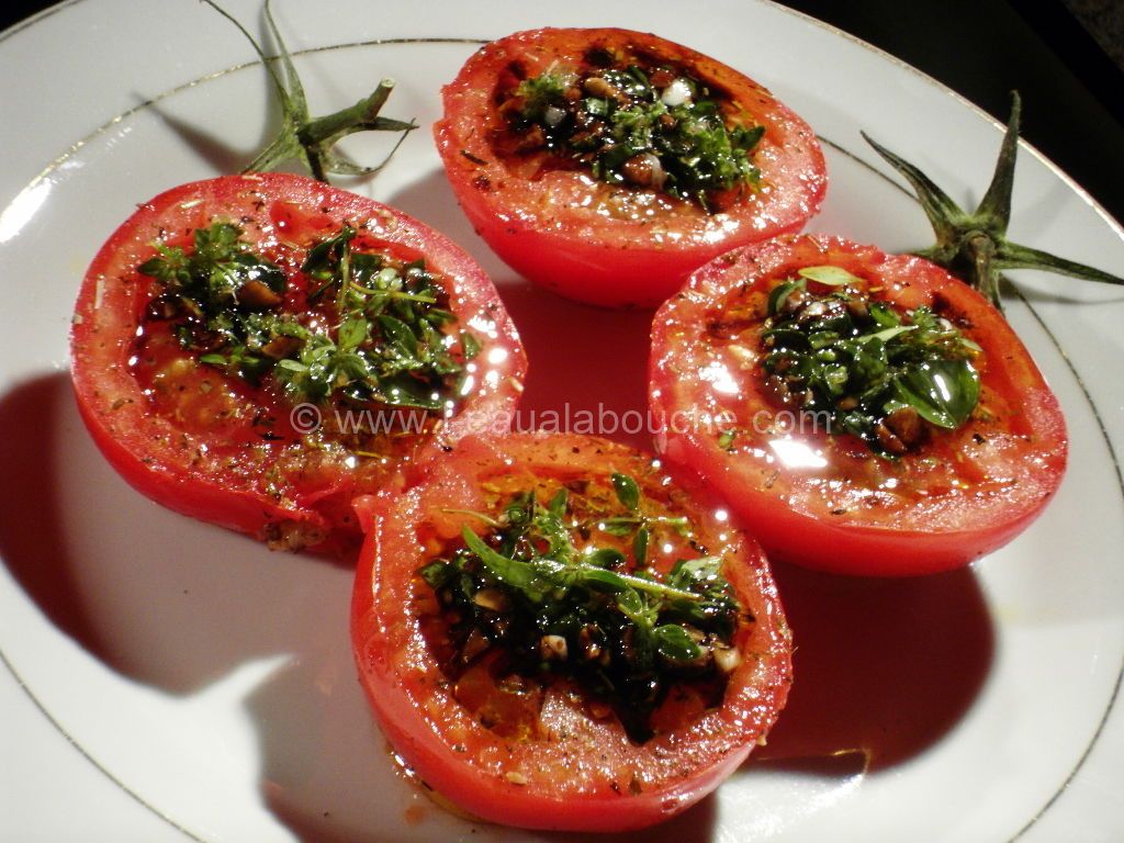 Tomates Grillées au Barbecue-Vinaigrette aux Herbes - L'Eau à la Bouche