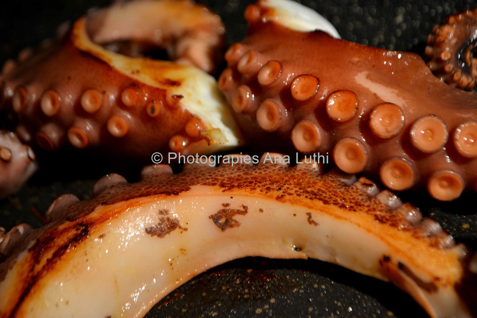 Tentacule de Poulpe à la Plancha - L'Eau à la Bouche