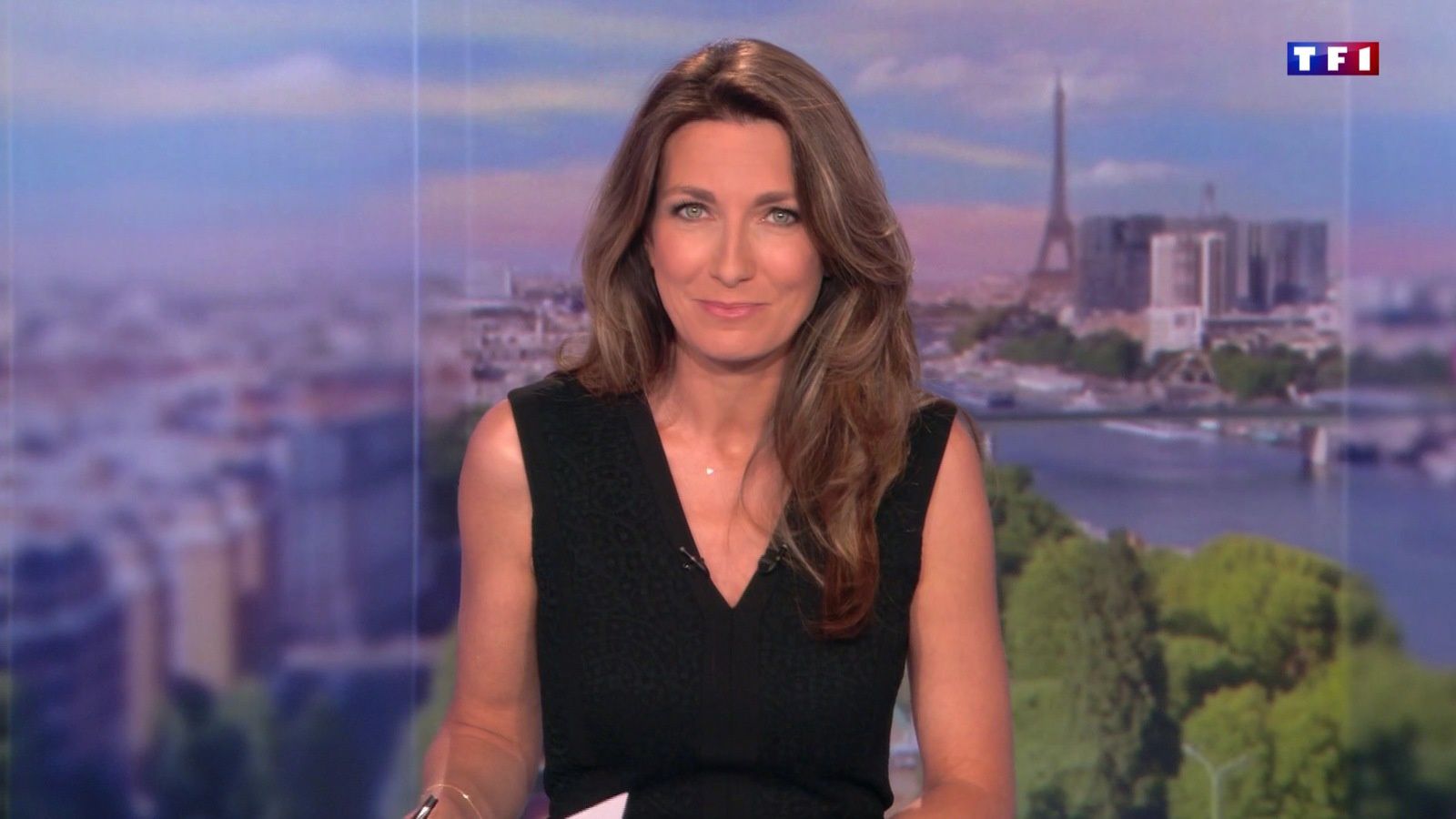 📸23 ANNE-CLAIRE COUDRAY @ACCoudray @TF1 @TF1LeJT pour LE 13H WEEK-END #vuesalatele