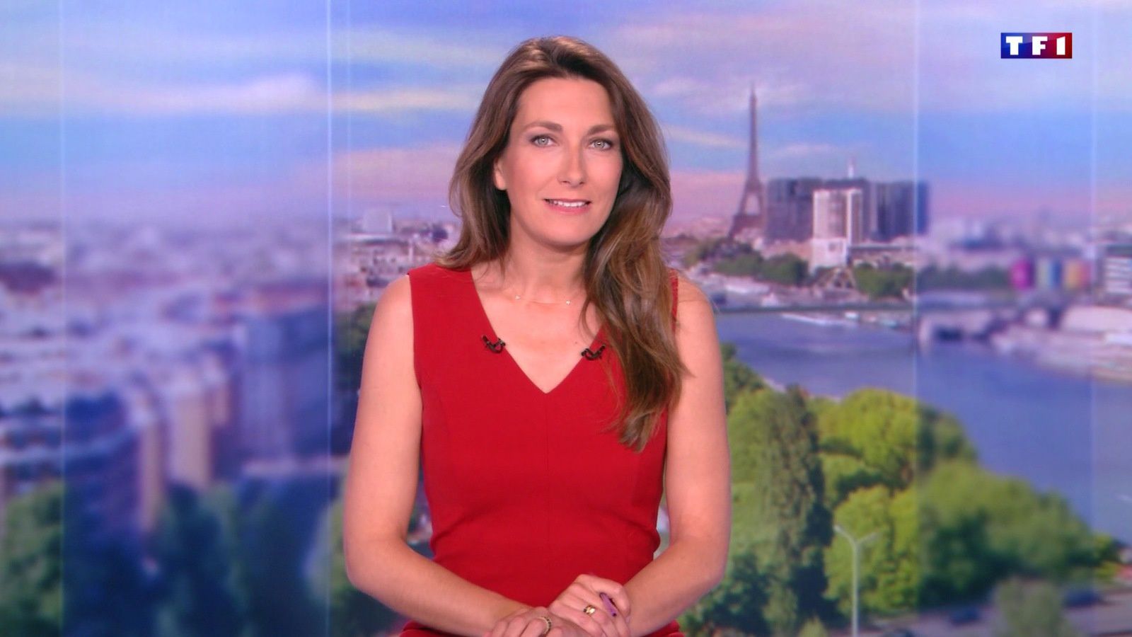 📸18 ANNE-CLAIRE COUDRAY @ACCoudray @TF1 @TF1LeJT pour LE 13H WEEK-END #vuesalatele