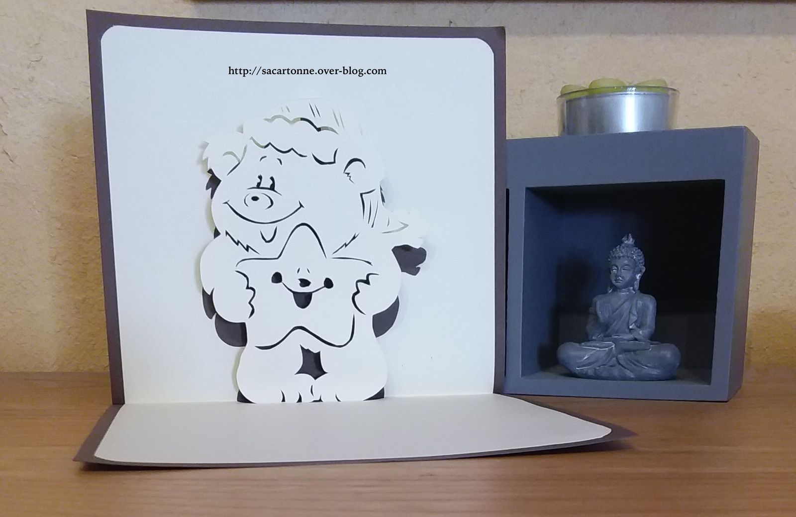 Kirigami Gratuit Nounours De Noel Avec Son Etoile Sacartonne Kirigami Gratuit Nounours De Noel Avec Son Etoile Sacartonne