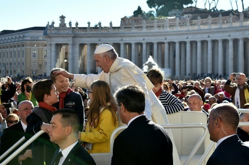 Le pape François sur la place Saint-Pierre, le 12 octobre 2016 au Vatican