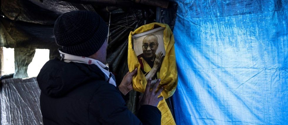 Les Yvelines, inattendu port d'attache des demandeurs d'asile tibétains © AFP / Christophe ARCHAMBAULT