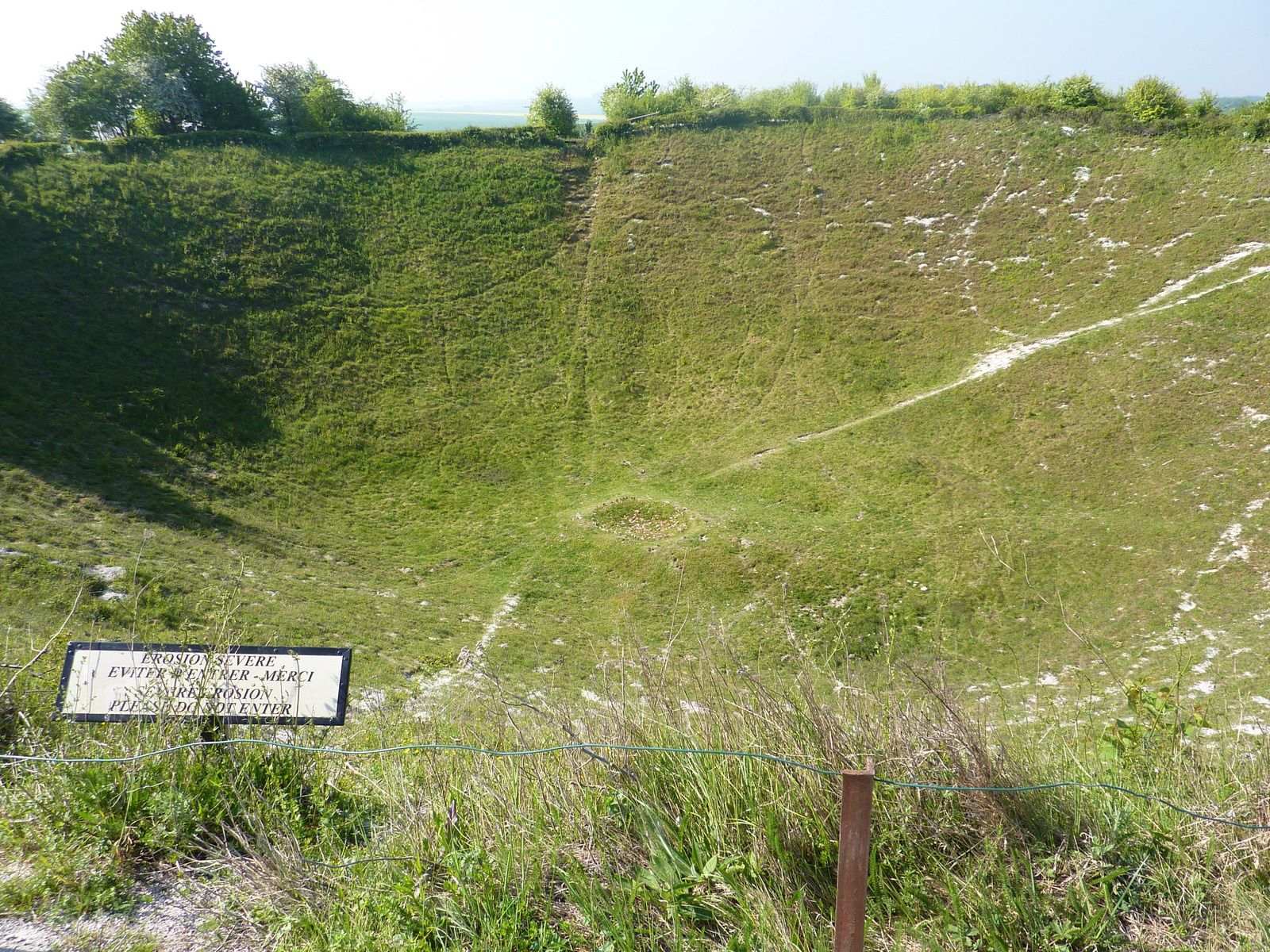 La guerre des mines d'Ovillers-la-Boisselle, Lochnagar Crater. Vestige de la bataille de la Somme le 1er juillet 1916.