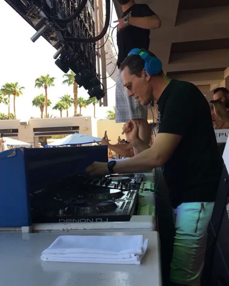 Tiësto photos, vidéo | Wet Republic | Las Vegas, NV septembre 01, 2017