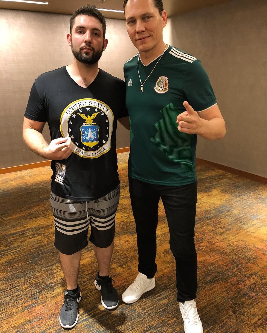 Tiësto photos, vidéo | Release Pool Party at Talking Stick Resort | Scottsdale, AZ - june 23, 2018