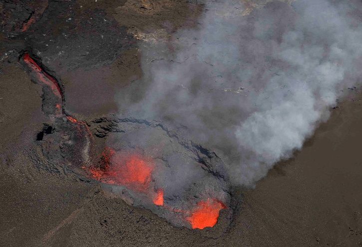 Piton de La Fournaise - view of the eruptive site on September 22 at 11am (local time). (© OVPF / IPGP)
