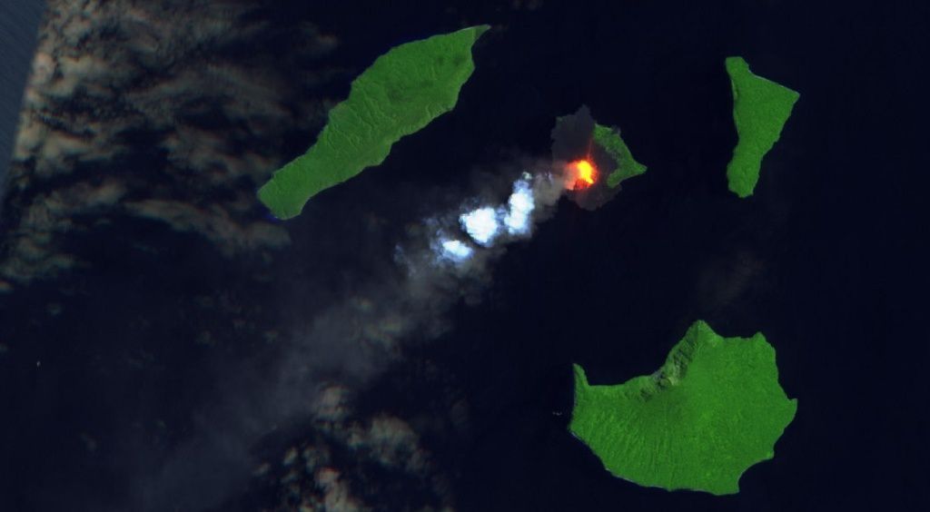 Anak Krakatau - activité du 22.09.2018 - un clic pour agrandir - image Sentinel-2 image bands 12,11,4