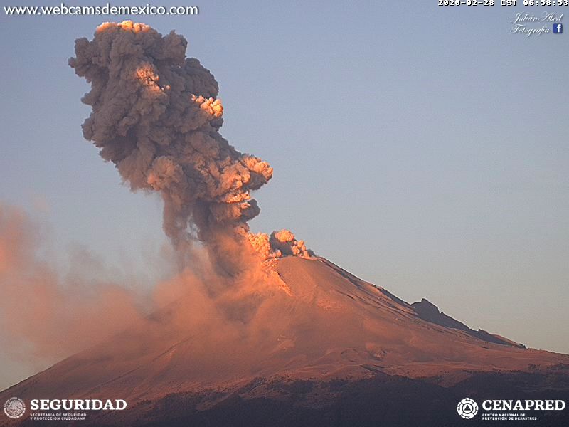 Popocatépetl - explosion 28.02.2020 / 06h56 - WebcamsdeMexico