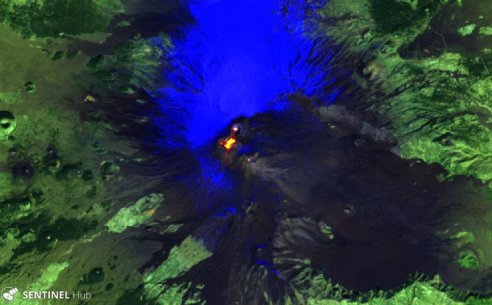 Etna - Sentinel-2 L1C image on 2020-03-13 bands 12,11,4 - un clic pour agrandir