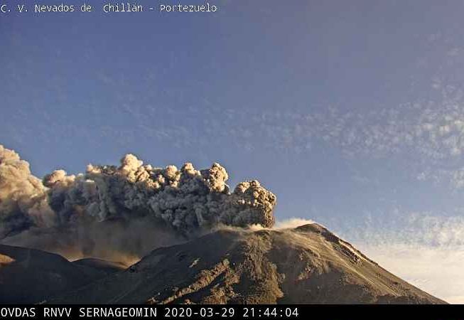 Nevados de Chillan  - 29.03.2020 / 21h44 - Webcam Sernageomin