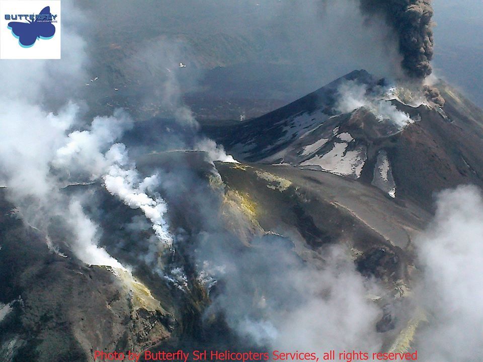 Etna - summit activity of 19.04.2020 - photo Joseph Nasi / Butterfly Helicopters