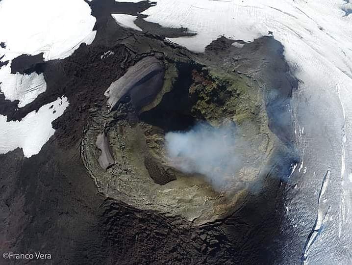 Villarica - summit crater - photo Franco Vera / Volcanologia in Chile - archives 27.03.2019
