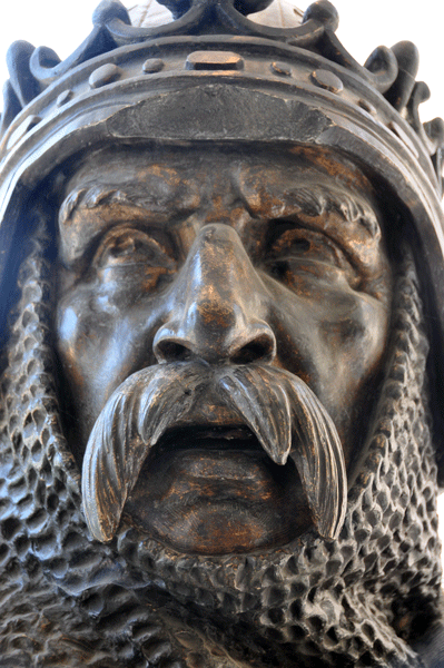 Statue de Guillaume à Falaise.