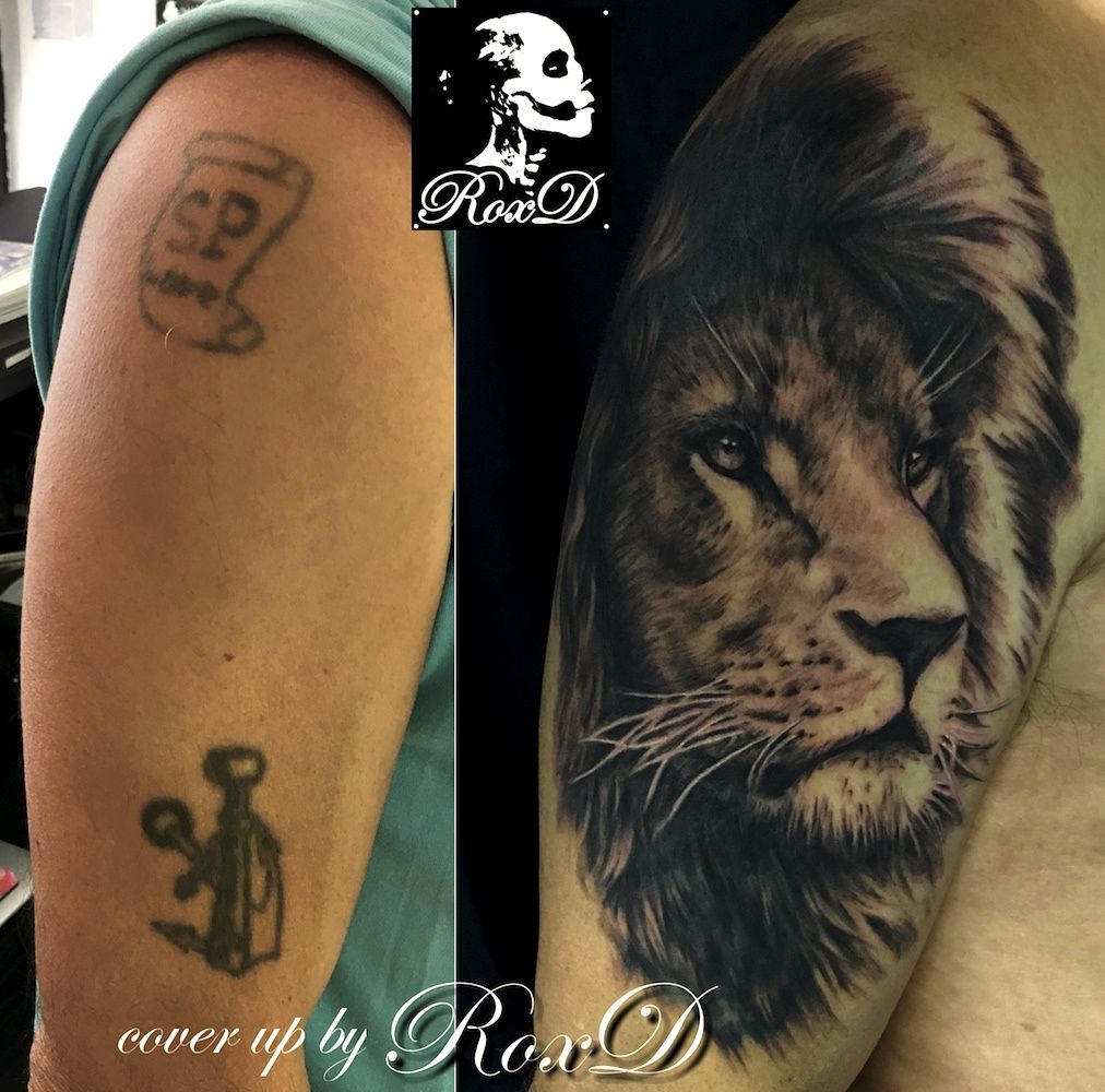 tatouage recouvrement lion