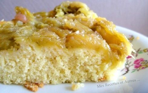 Gâteau Renversé à la Rhubarbe et aux Amandes