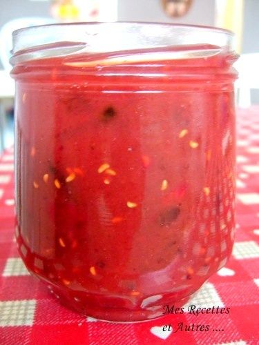 Confiture Prunes Framboises et Ecorces d'Oranges Confites