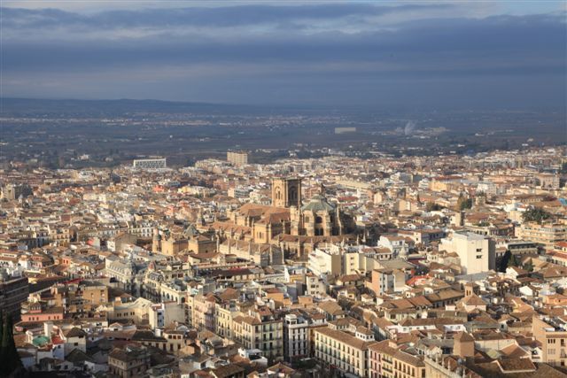 Grenade, la cathédrale vue depuis l'Alcazaba