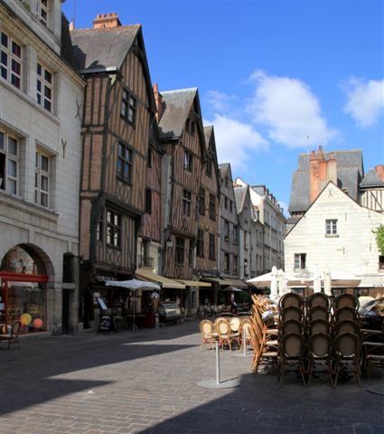 Tours : place Plumereau