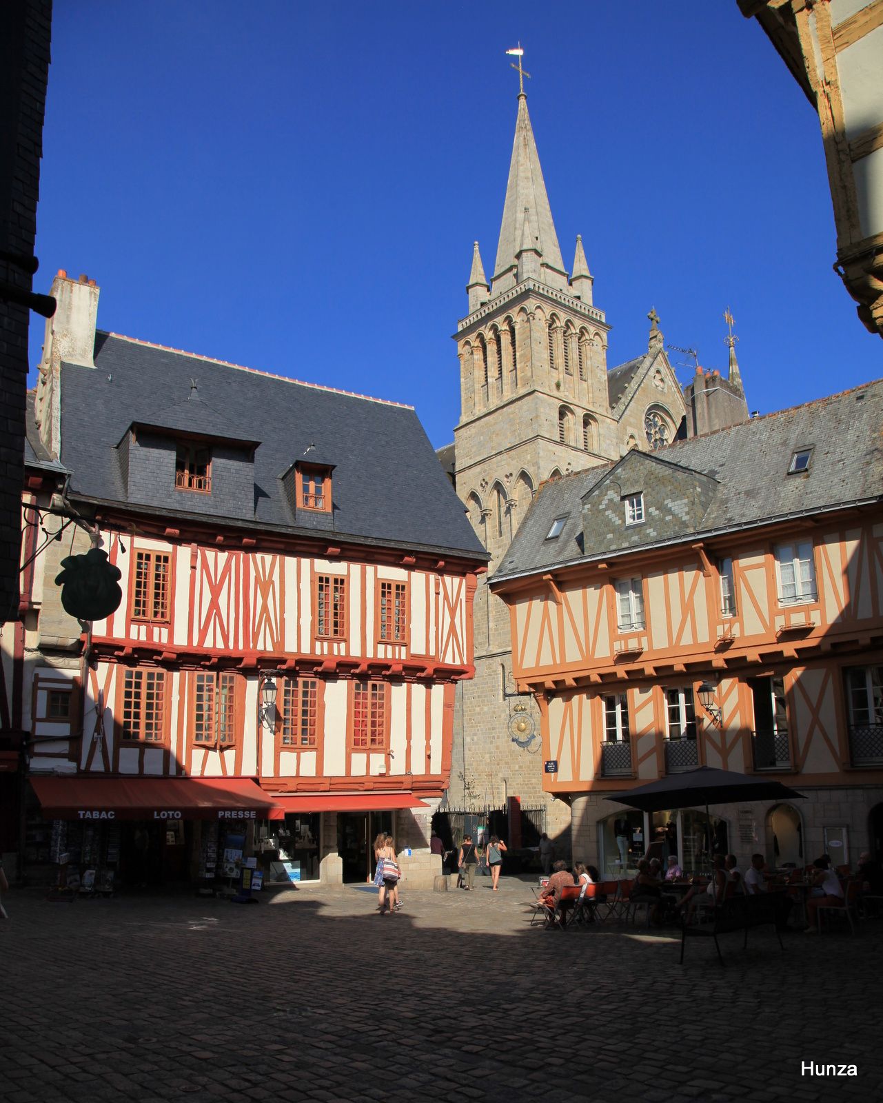 Vannes, place Henri IV