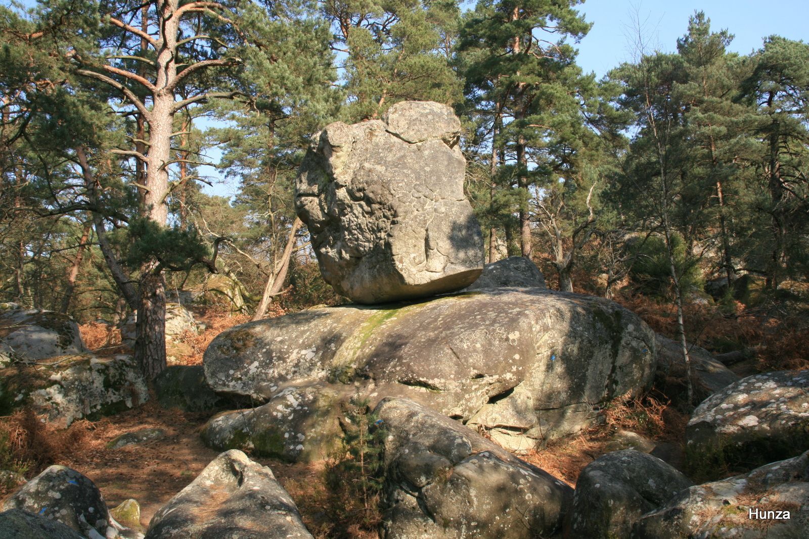 Rocher Cuvier Châtillon, l'aérolithe
