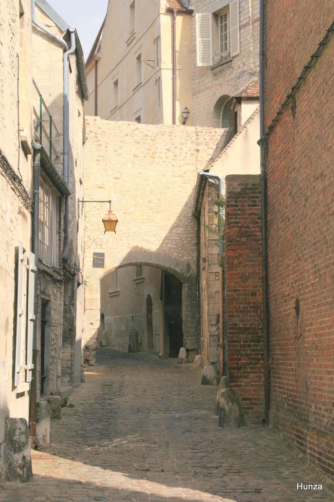 Senlis, la fausse porte rue de la Treille