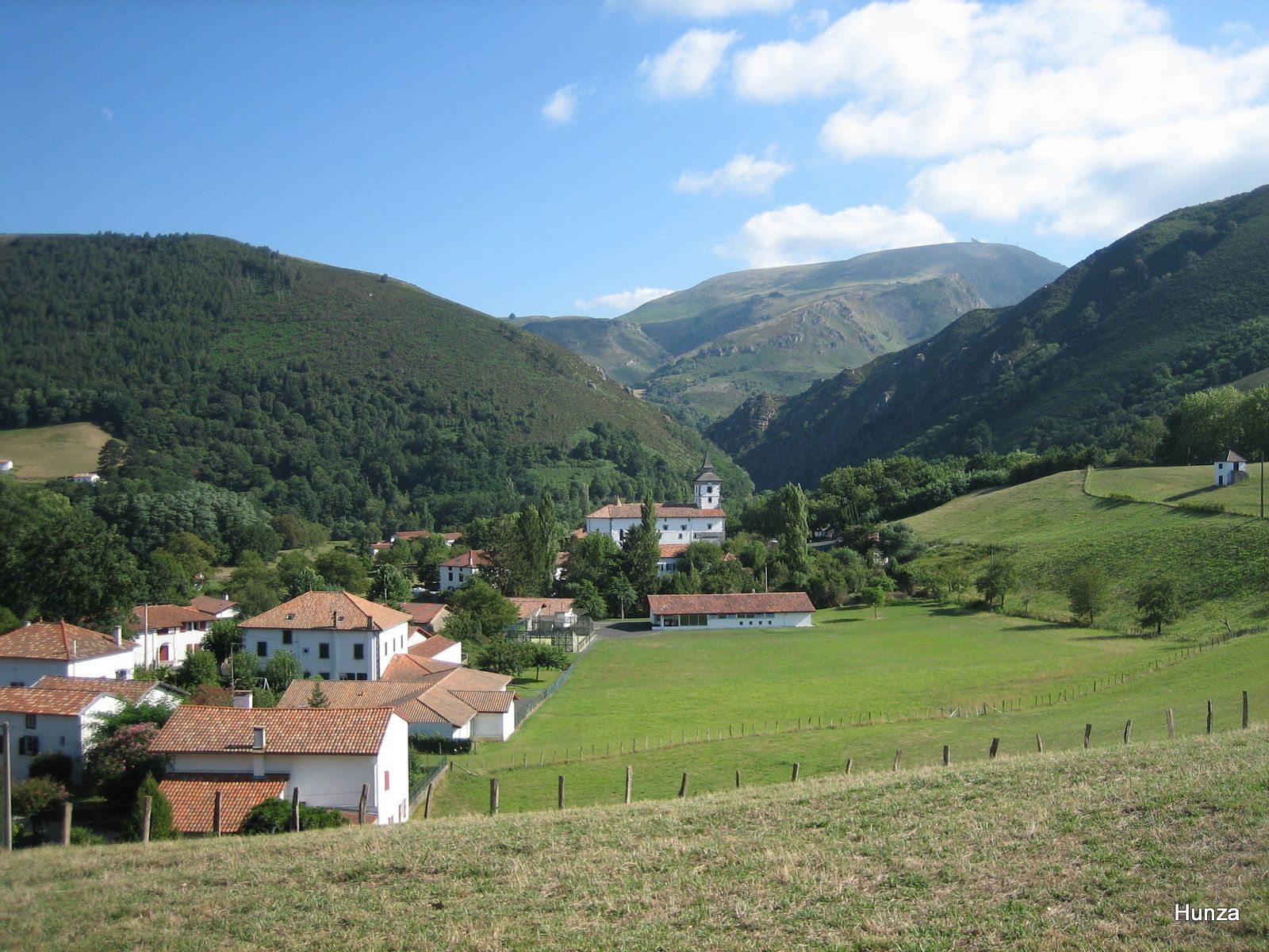 Le Pays Basque en train : de Bayonne à Saint-Jean Pied de Port - Le blog  d'Hunza : mon carnet de voyages en France et à l'étranger