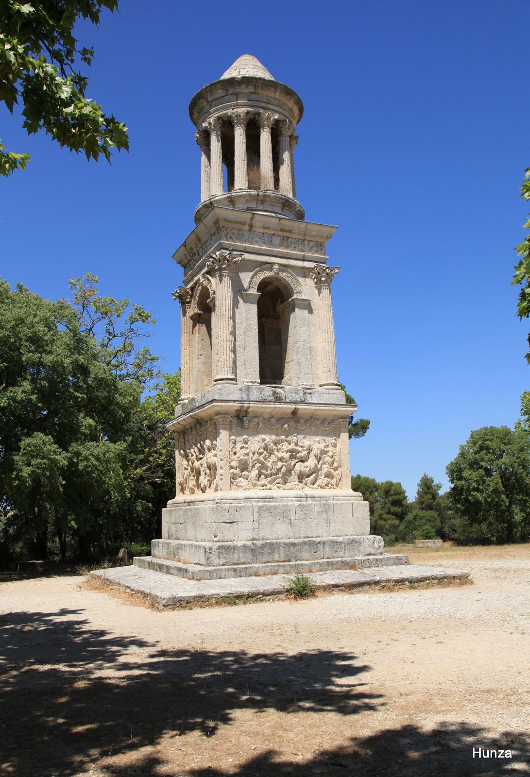 Les Antiques, le mausolée des Julii