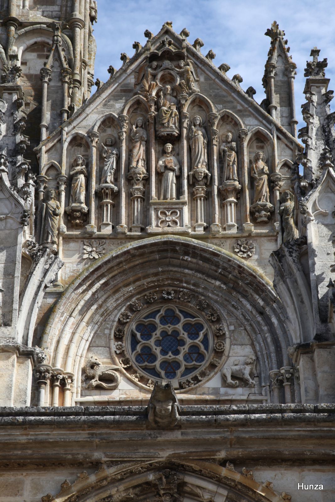 Saint-Père sous Vézelay, façade occidentale de l'église Notre-Dame