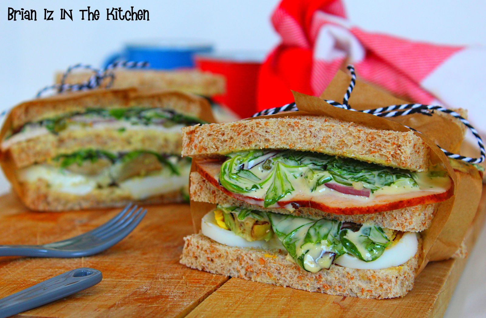 Salade Caesar Façon Club Sandwich - Brian Iz In The Kitchen