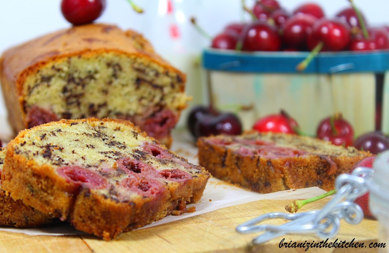 Cake Aux Cerises Griottes Pepites De Chocolat Brian Iz In The Kitchen Cake Aux Cerises Griottes Pepites De Chocolat Brian Iz In The Kitchen