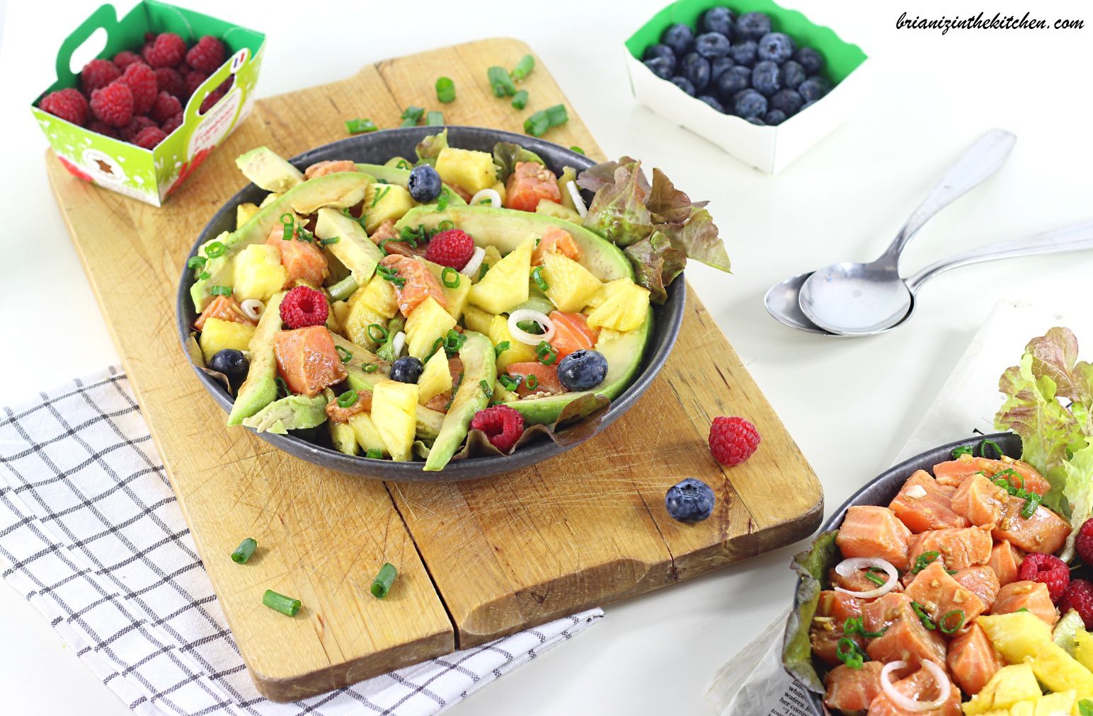 Poke Bowl {Saumon, Ananas et Avocat}