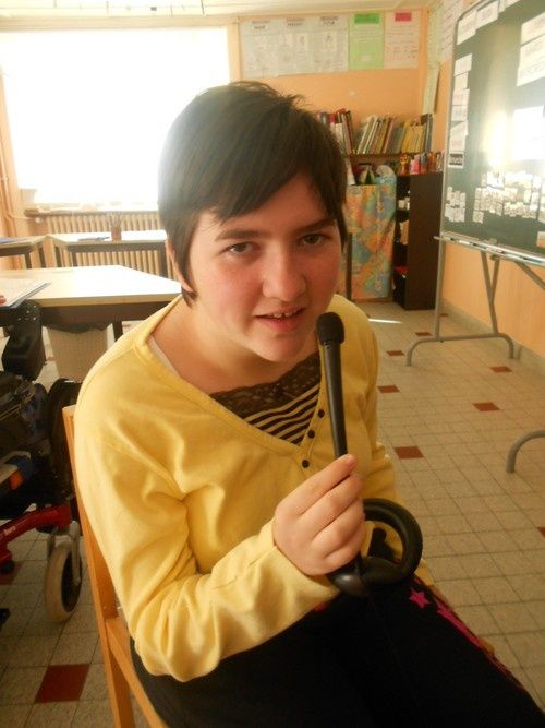Voilà Audrey qui récite sa poésie!