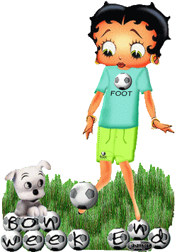 gif animé Betty Boop joue au foot avec son chien