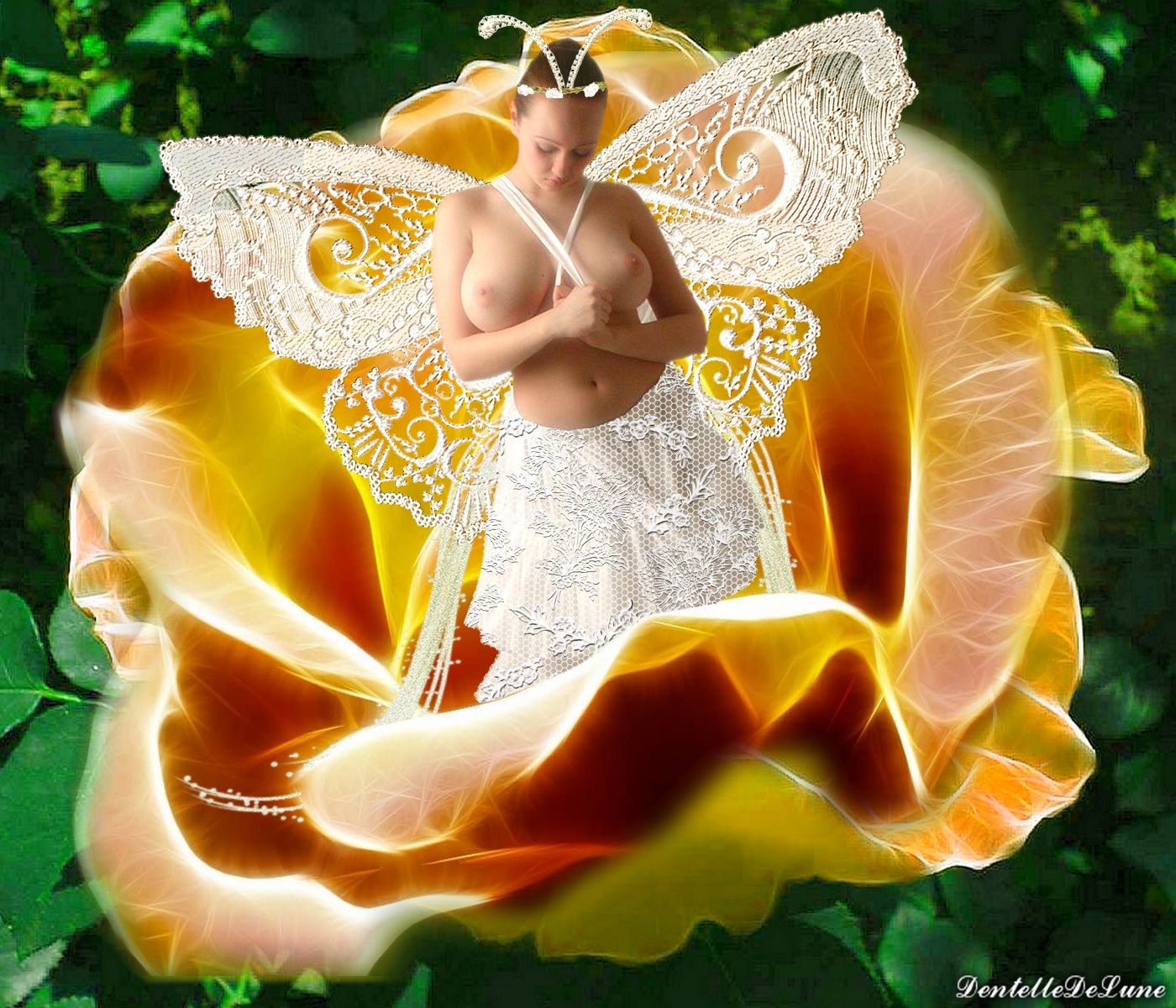 image-femme-papillon-sensuelle-sur-fleur