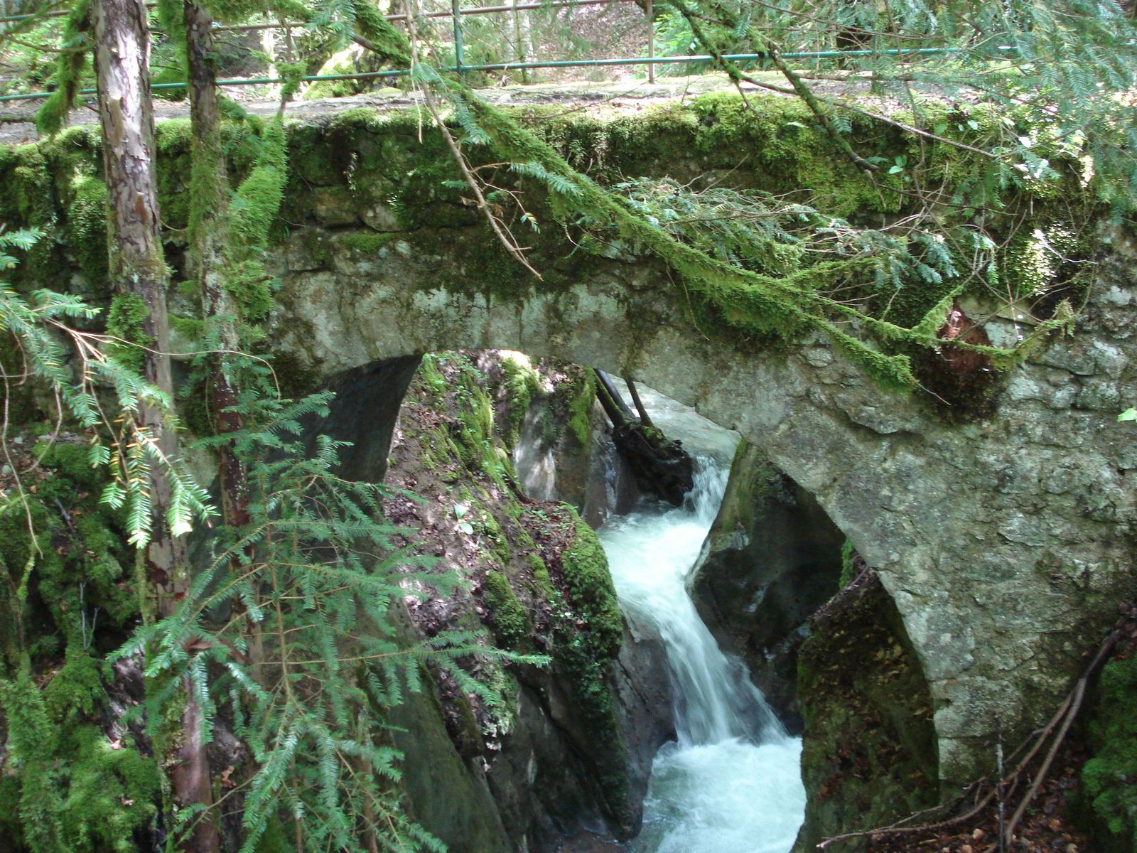 La cascade d'Angon Le blog de Roger randonneur savoyard