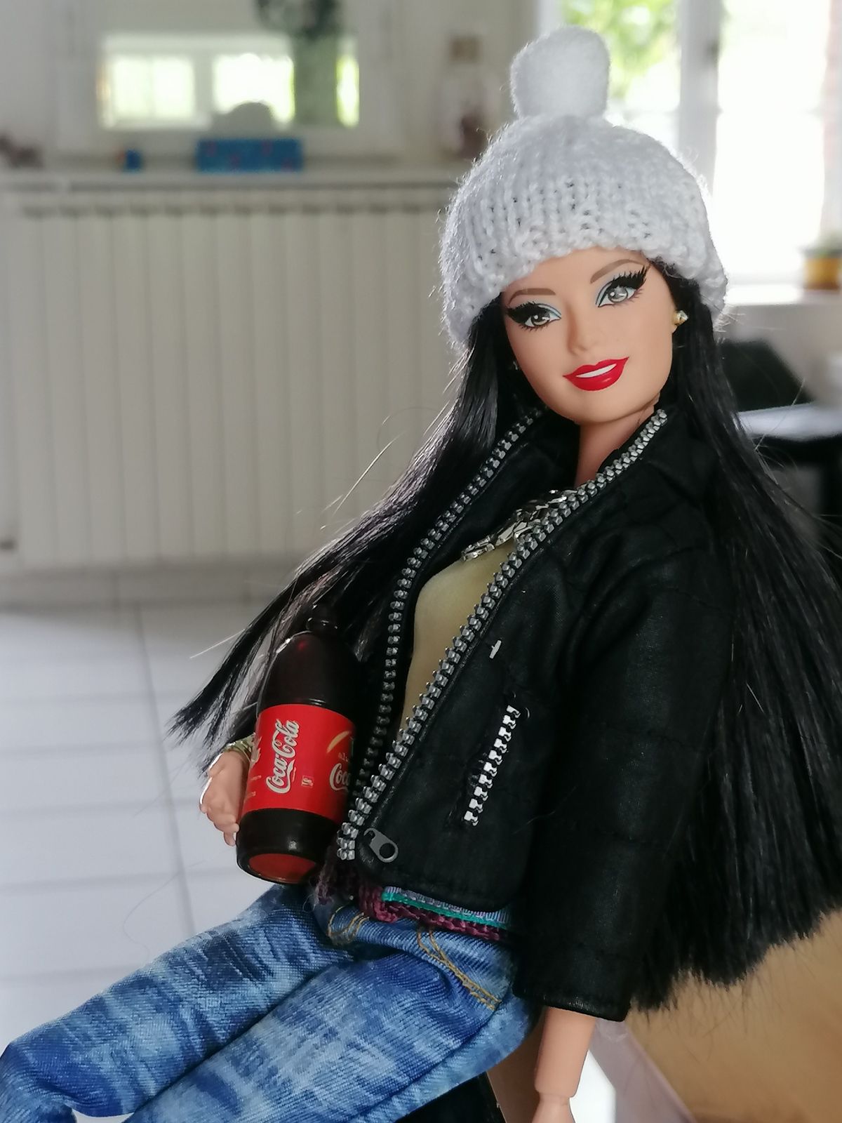 DIY: Bonnet en tricot pour poupée Barbie - Dans le petit monde de Melle  Bidouille