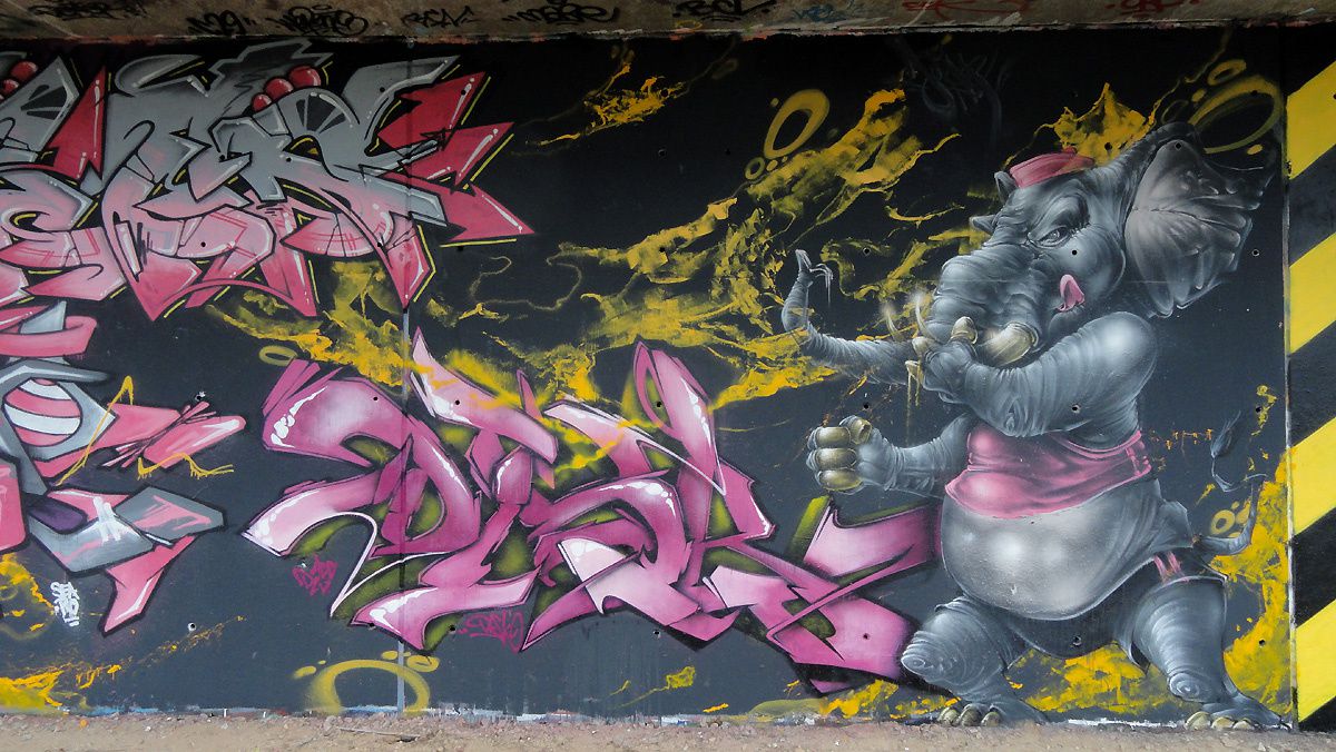Street Art : graffitis &amp; Fresques Murales 45232 Olivet