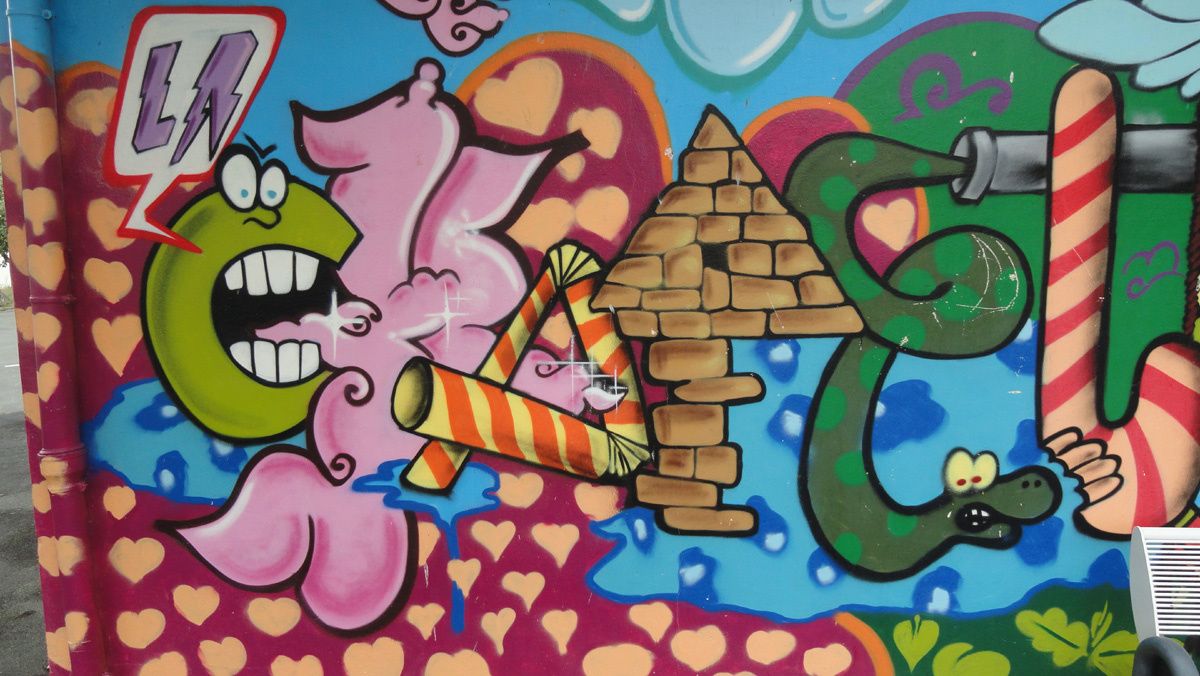 Street Art : graffitis & Fresques Murales 17028 Aytre