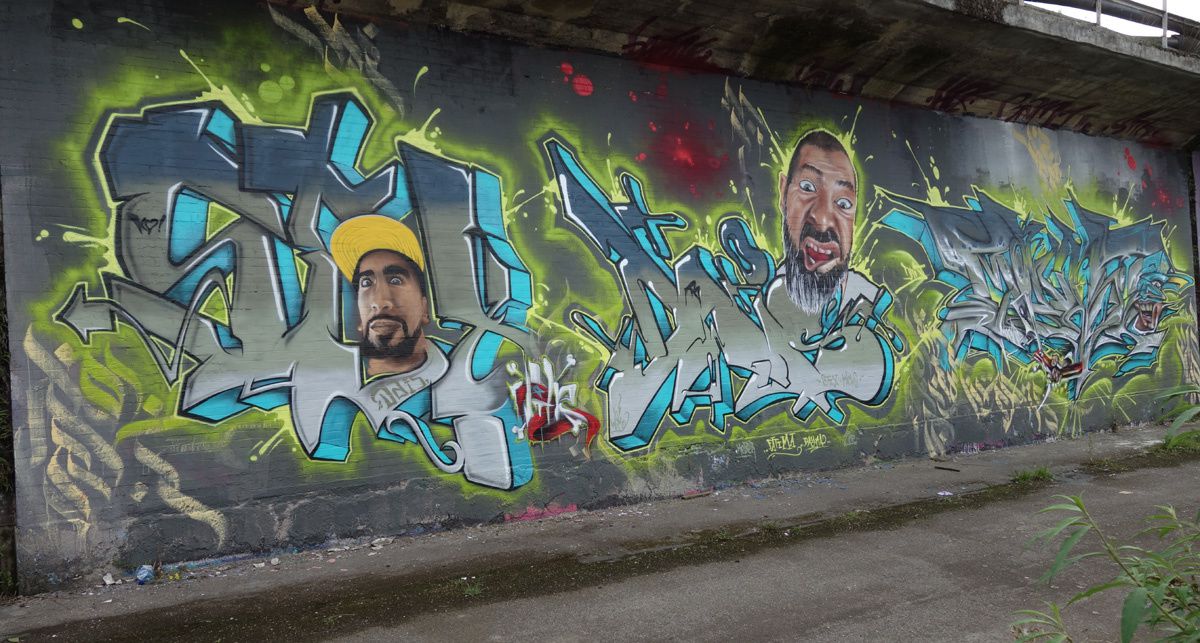 Street Art : Graffitis &amp; Fresques Murales 6030 Charleroi (Belgique)