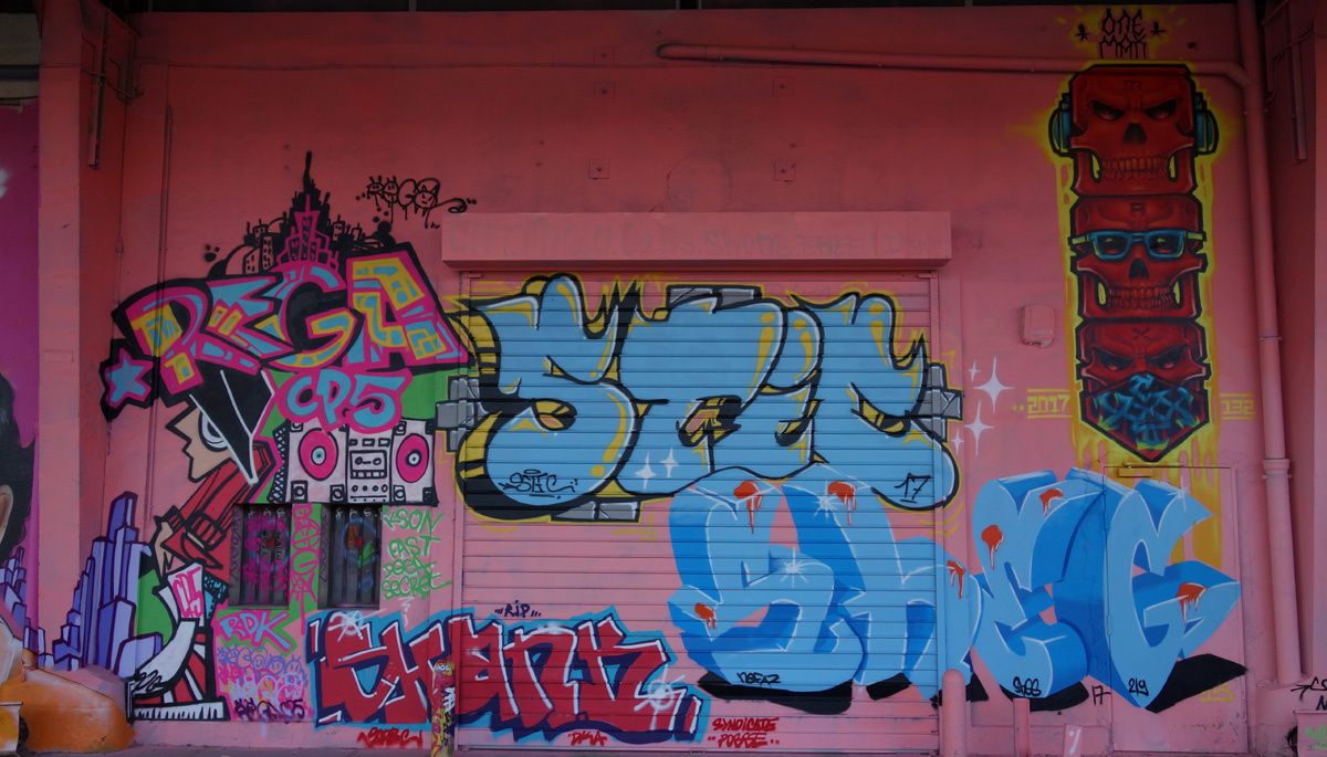 Street Art : Graffitis &amp; Fresques Murales 75018 Paris