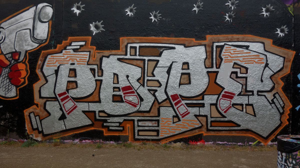 Album - Graffitis IVRY sur Seine Tom 028