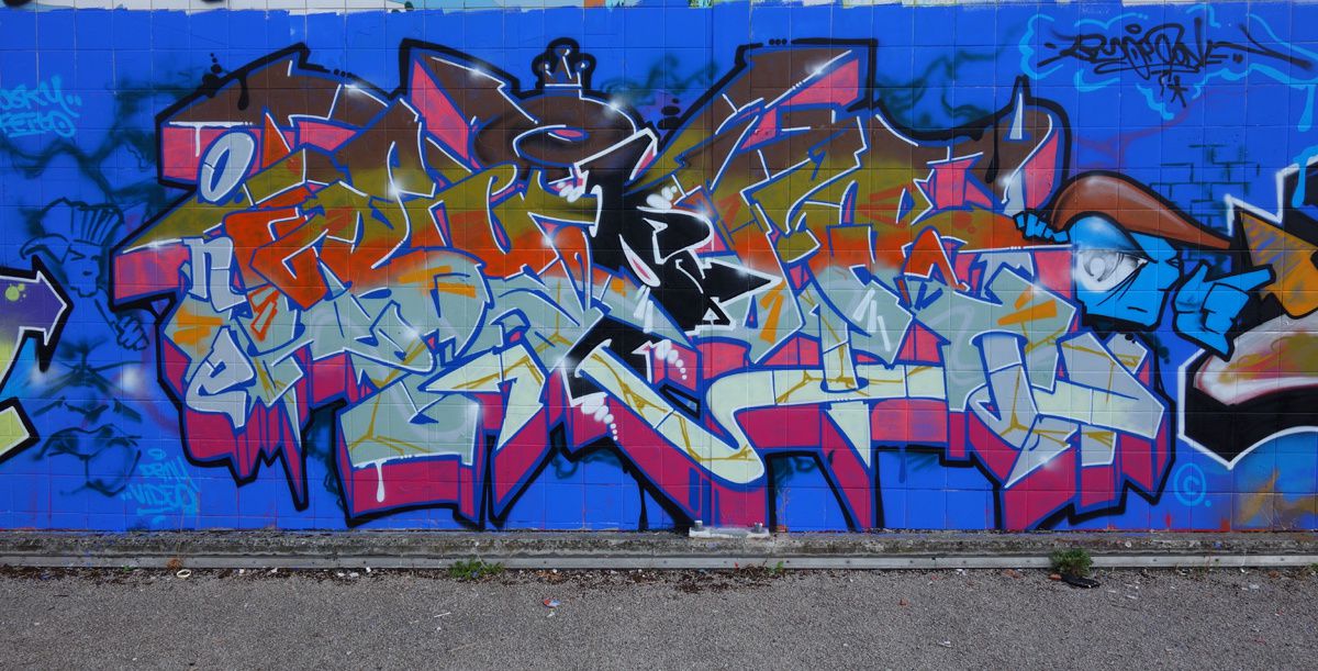 Street Art : Graffitis &amp; Fresques Murales 93006 Bagnolet