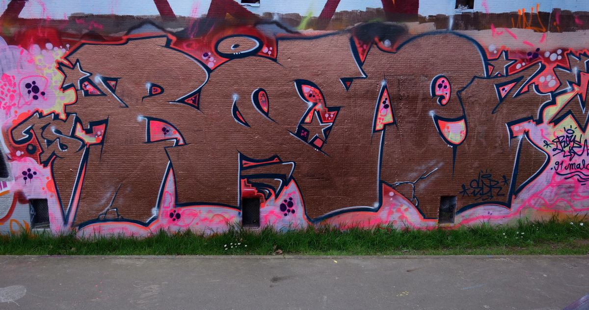 Street Art : Graffitis & Fresques Murales 75015 Paris