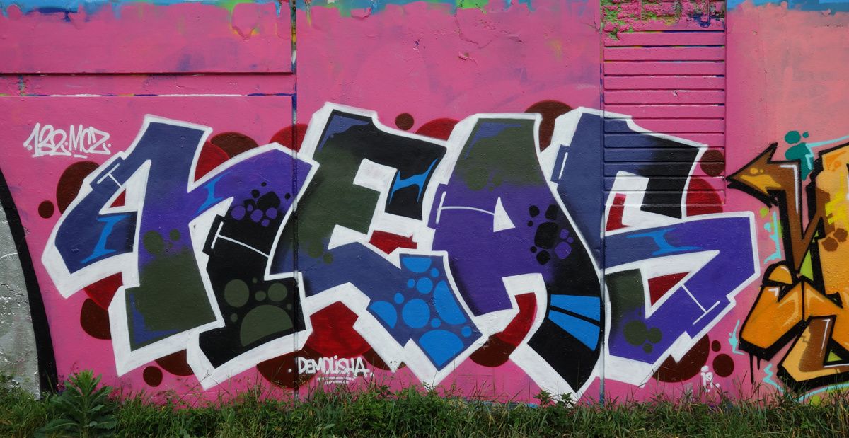 Album - Graffitis Vitry sur Seine Tom 012