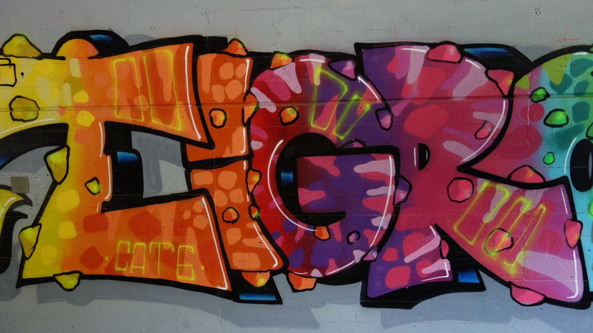 Street Art : Graffitis & Fresques Murales 6802 Rivera (Tessin Suisse)