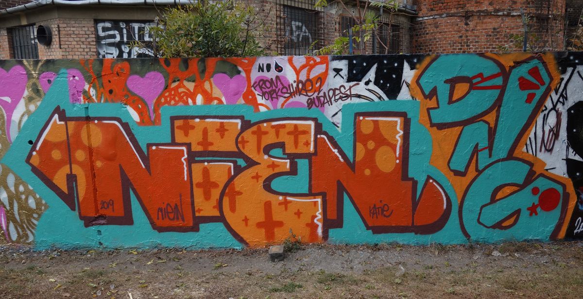 Street Art : Graffitis & Fresques Murales 1033 Budapest ( Hongrie )