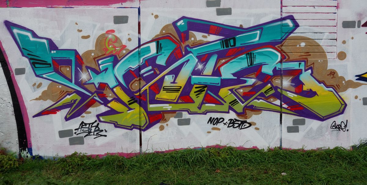 Album - Graffitis Vitry sur Seine Tom 012