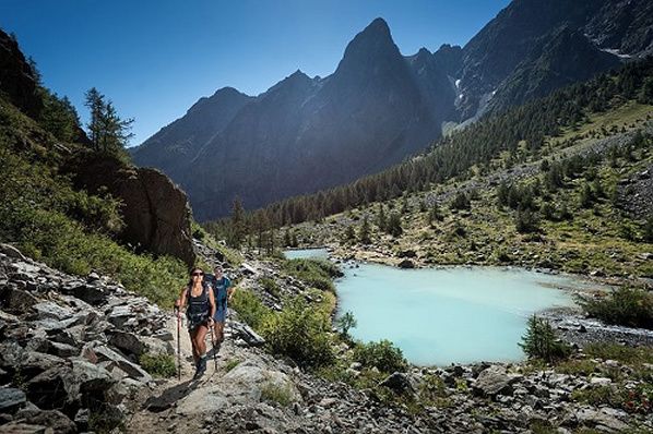 Tour du Combeynot est un itinéraire accès facile vallées Romanche Guisane d Hautes-Alpes et col d'Arsine Lautaret, sommets des Ecrins